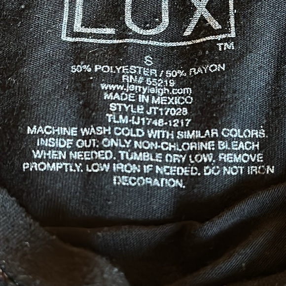 Modern Lux Women's Cactus Desert Short Sleeve Tee - Picture 5 of 9